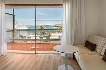 Sol Marbella Estepona · Atalaya Park - Wohnbeispiel Familienzimmer seitl. Meerblick (Zimmercodierungen F3N & F4N)