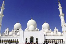 Hotel Royal Rose, Curio Collection by Hilton Abu Dhabi