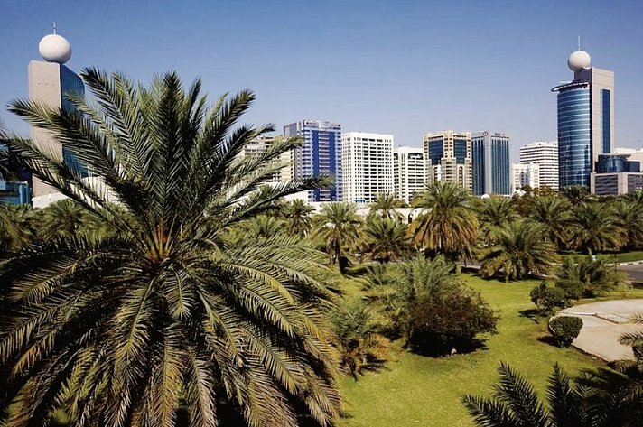 Hotel Royal Rose, Curio Collection by Hilton Abu Dhabi