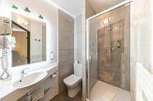 Spanien, Frankreich & Andorra Rundreise - Hotel Pont Rouge, Beispiel Badezimmer