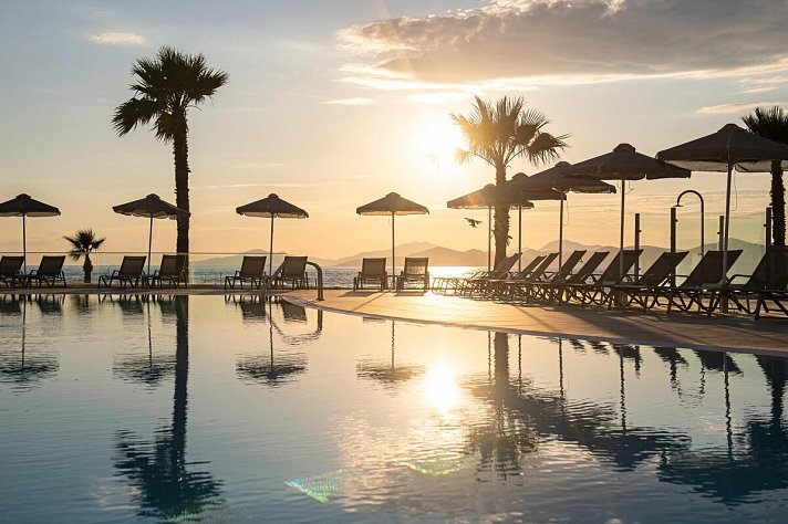 Aeolos Beach Hotel