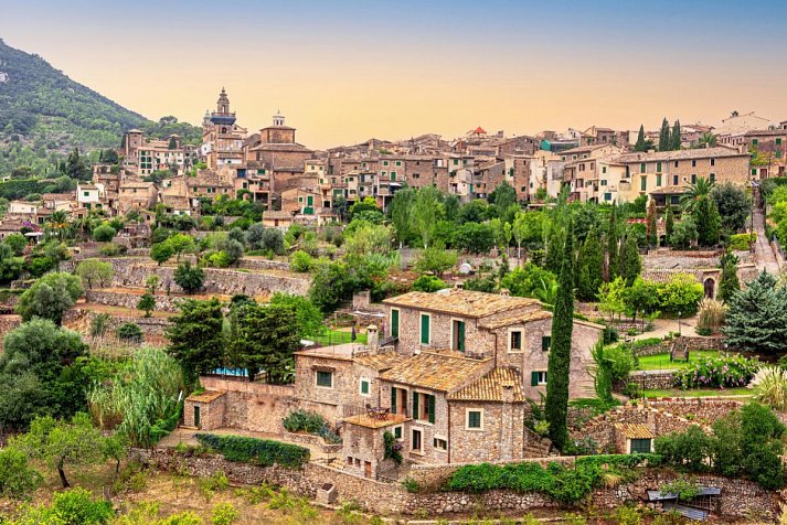 Mallorca zur Blütezeit - Hotel Bahía del Sol - Valldemossa