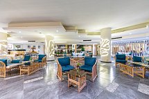 Flamenco Beach & Resort