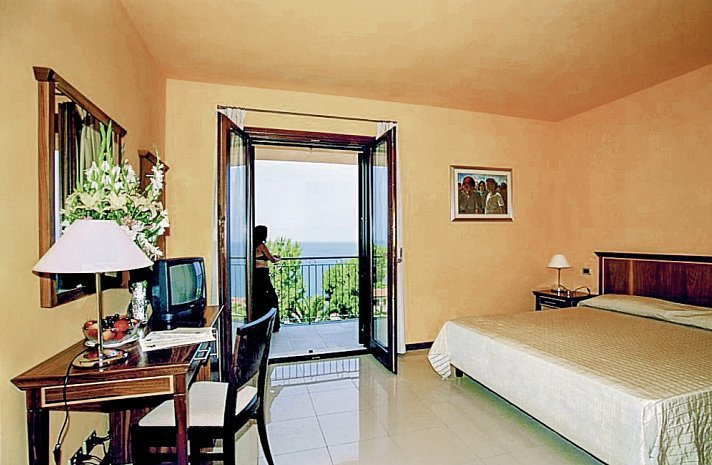 Hotel Santa Lucia