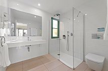 THB Royal - Wohnbeispiel Juniorsuite (Bad) (Zimmercodierungen JB1 & J1P)