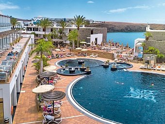 Mirador Papagayo by LIVVO