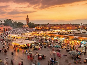 Marokkos Schätze - Küstenkultur, Marrakesch und die unendliche Weite der Wüste - Djemaa el Fna - Marrakesch