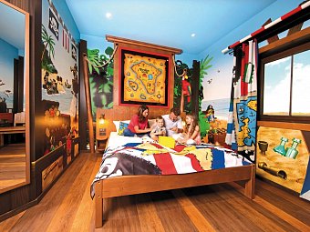 LEGOLAND® Feriendorf - Wohnbeispiel Pirateninsel Zimmer (Zimmercodierungen RE2 & RS2)
