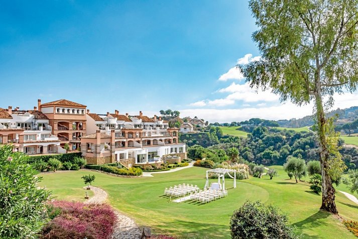 La Cala Resort