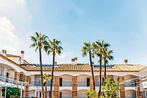 La Cala Resort