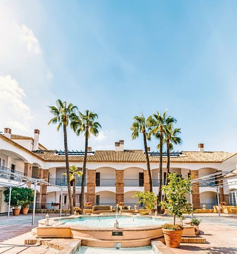 La Cala Resort