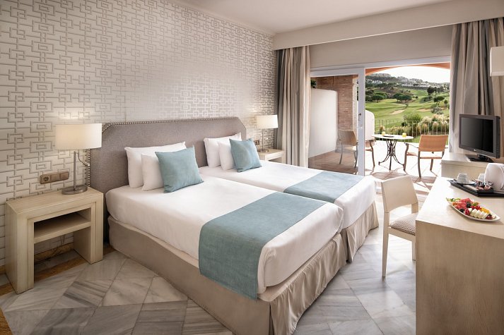 La Cala Resort - Wohnbeispiel Doppelzimmer Classic Golfplatzblick (Zimmercodierung DBF)