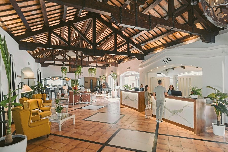 La Cala Resort