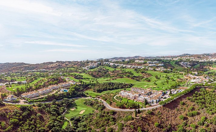 La Cala Resort