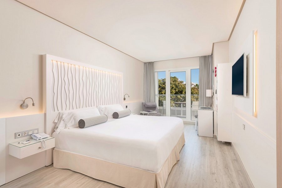 Amàre Beach Hotel Marbella - Wohnbeispiel Doppelzimmer seitl. Meerblick (Zimmercodierung DBN)