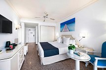 Hotel Mac Puerto Marina - Wohnbeispiel Doppelzimmer Poolzugang (Zimmercodierung DB4)