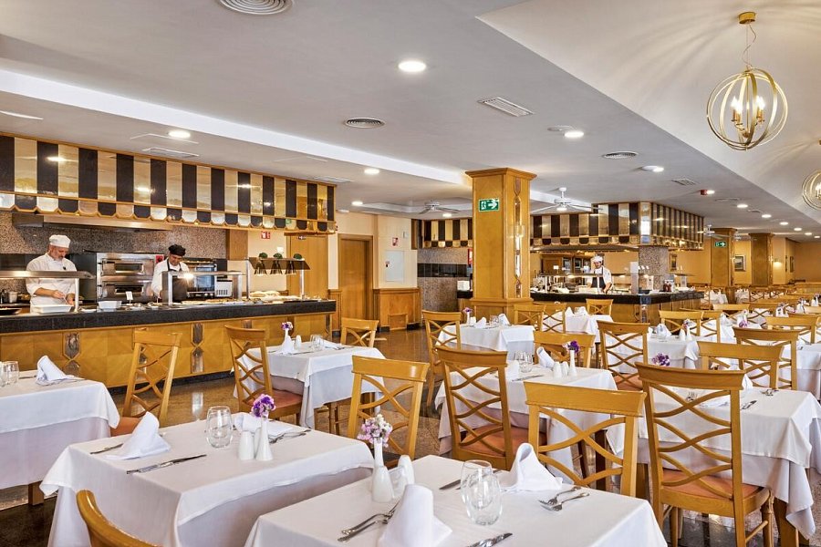 Hotel Mac Puerto Marina
