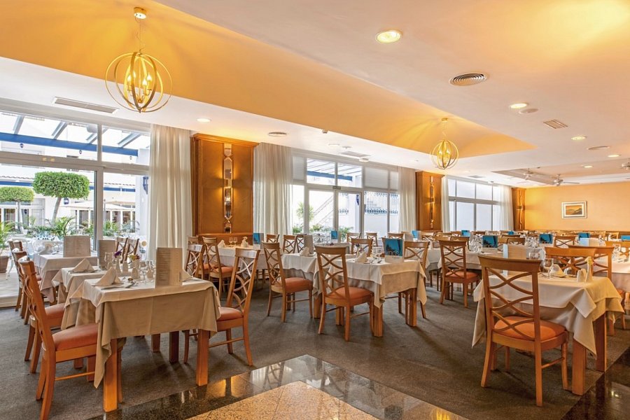 Hotel Mac Puerto Marina