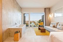 Higuerón Hotel Málaga, Curio Collection by Hilton - Wohnbeispiel Leiro Suite seitlicher Meerblick (Zimmercodierung WXN)