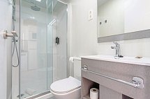 Costa del Sol Glamping Village - Badbeispiel Amos Studio (Zimmercodierung SB1)
