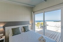 Costa del Sol Glamping Village - Wohnbeispiel Bungalow Leo Meerblick (Zimmercodierung BFM)