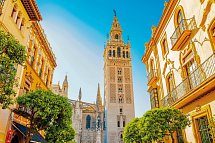 Mit dem Zug durch Andalusien - Eine Reise durch Spaniens Süden - Glockenturm La Giralda, Sevilla