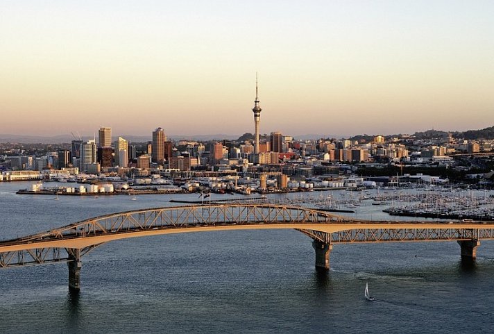 Erlebnis Neuseeland auf Schiene & Straße - Auckland