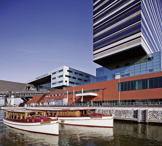 Mövenpick Hotel Amsterdam City Centre