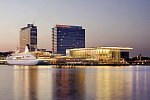 Mövenpick Hotel Amsterdam City Centre