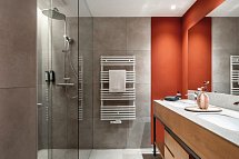 Falkensteiner Family Hotel Montafon - Wohnbeispiel Grand Deluxe Suite (Zimmercodierungen DD2 & WD2)