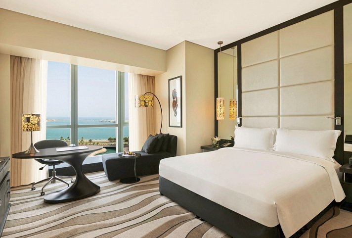 Sofitel Abu Dhabi Corniche - Wohnbeispiel Luxury Sea view Room (Zimmercodierung UU2)