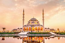 Kulturelle Schätze des Morgenlandes - Sharja - Al Noor Mosque