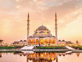 Kulturelle Schätze des Morgenlandes - Sharja - Al Noor Mosque