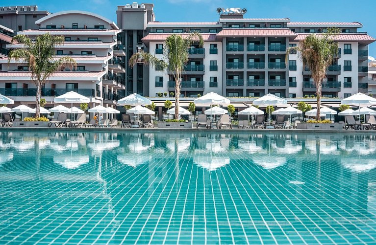 Green Garden Resort & Spa