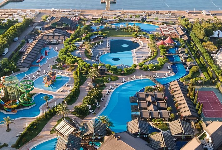 Limak Lara De Luxe Resort