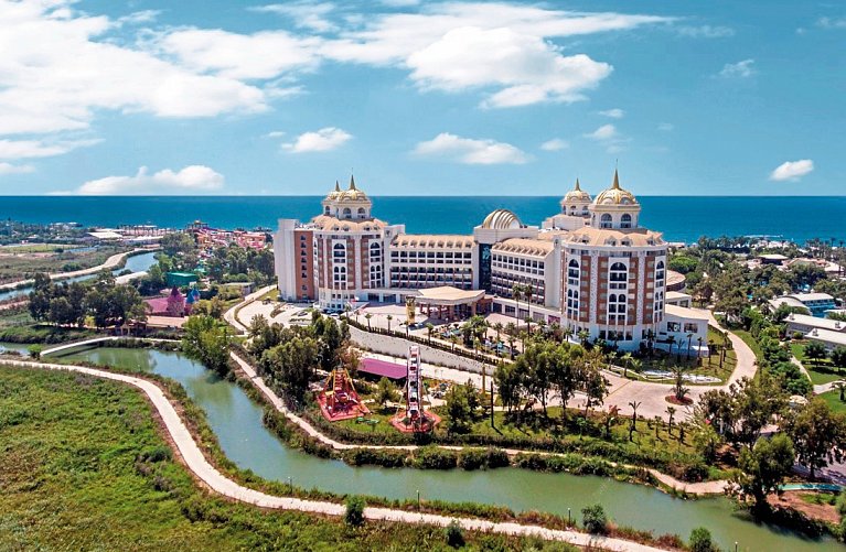 Delphin BE GRAND Resort
