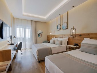 Miramare Beach - Wohnbeispiel Doppelzimmer Superior seitl. Meerblick (Zimmercodierung DCN)
