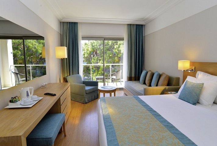 Turquoise Hotel - Wohnbeispiel Doppelzimmer Deluxe Haupthaus (Zimmercodierungen DDU & DCU)