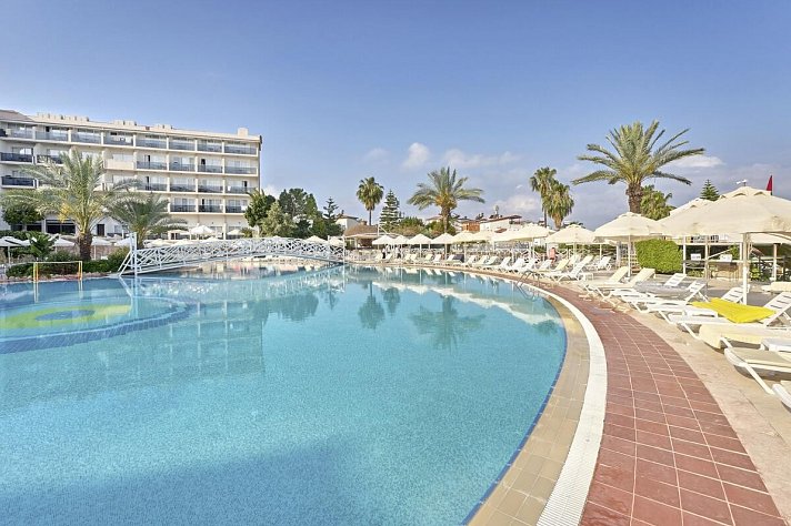 Seaden Corolla Hotel