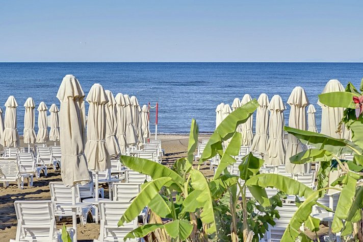 Seaden Corolla Hotel