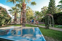 Calimera Hane Garden