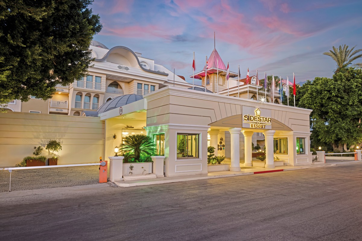 Side Star Resort