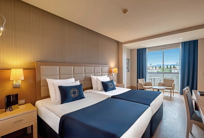 Kamelya Selin Hotel - Wohnbeispiel Doppelzimmer Deluxe Landblick (Zimmercodierungen DDL & DCL)