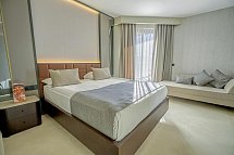 Orange Palace - Wohnbeispiel Familienzimmer (Zimmercodierungen FB1 & FB2)