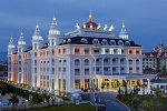 Side Royal Palace