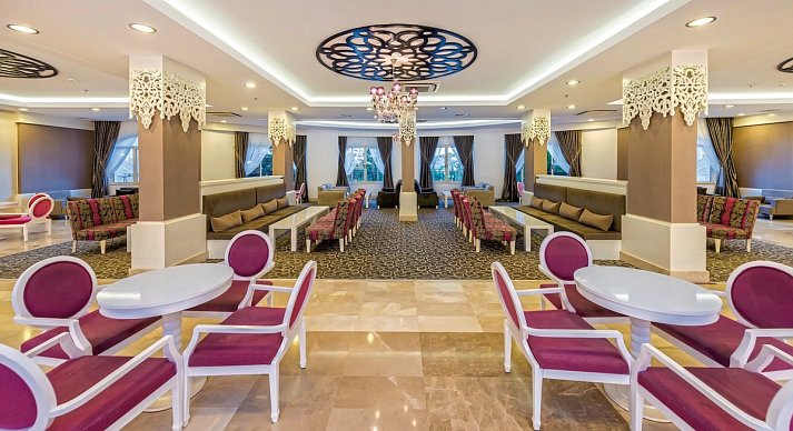 Serenis Hotel