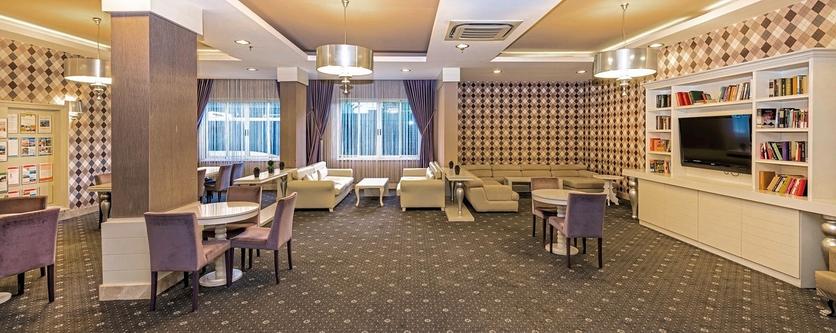 Serenis Hotel
