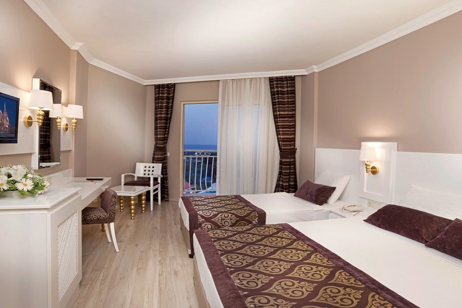 Serenis Hotel - Wohnbeispiel Doppelzimmer Meerblick (Zimmercodierungen DBM & DCM)