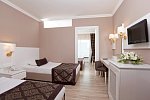 Serenis Hotel