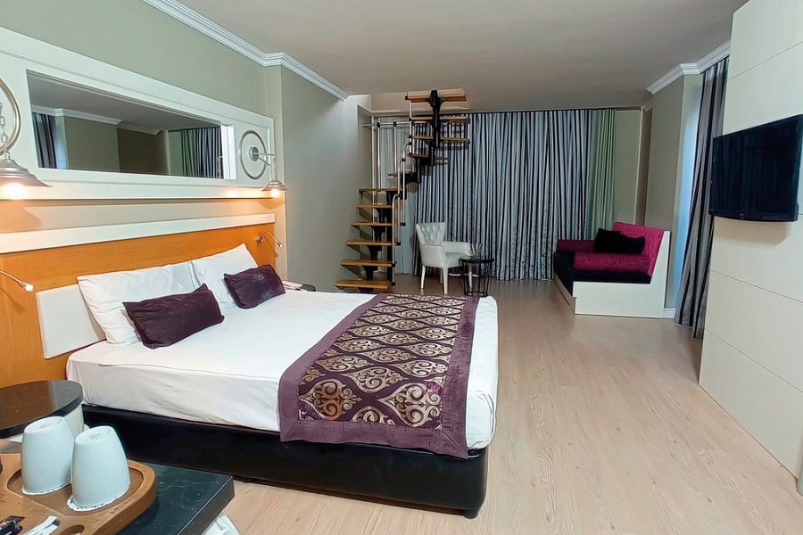 Serenis Hotel - Wohnbeispiel Maisonette (Zimmercodierungen MB2 & MB3)